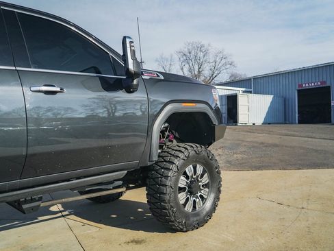 Used 2020 GMC Sierra 2500 Denali w/ Denali Ultimate Package image 30