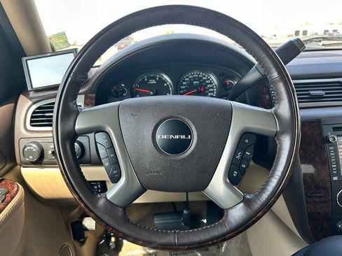 Used 2012 GMC Sierra 2500 Denali AWD/4WD image 19