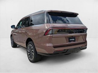 New 2025 Lincoln Navigator Black Label video 2