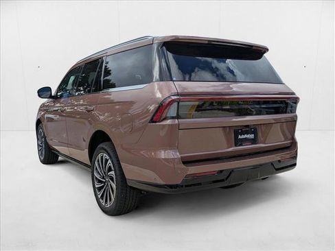 New 2025 Lincoln Navigator Black Label image 2