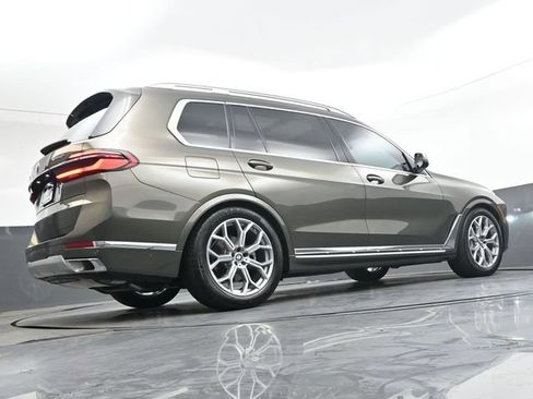 Used 2025 BMW X7 xDrive40i w/ Premium Package AWD/4WD image 40