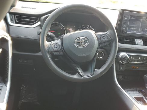 Used 2021 Toyota RAV4 XLE FWD image 12