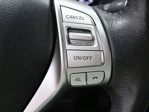 Used 2016 Nissan Altima 2.5 SV w/ Convenience Package FWD image 18
