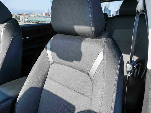 Used 2025 Honda CR-V LX image 21