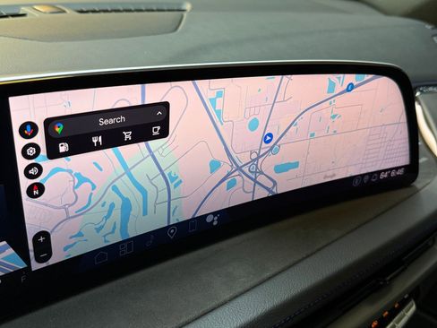 Certified 2024 Cadillac XT4 Sport image 31