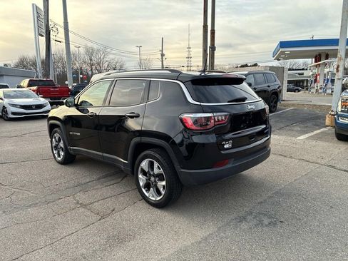 Used 2017 Jeep Compass Limited w/ Navigation Group image 5
