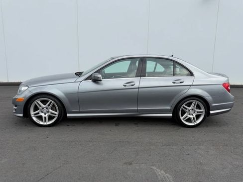 Used 2014 Mercedes-Benz C 300 4MATIC Sedan image 9