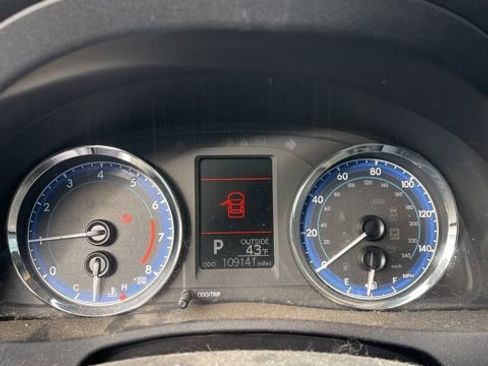 Used 2018 Toyota Corolla L image 9