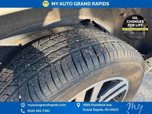 Used 2023 Toyota 4Runner Limited AWD/4WD image 34