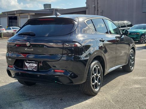 Used 2025 Alfa Romeo Tonale AWD/4WD image 6