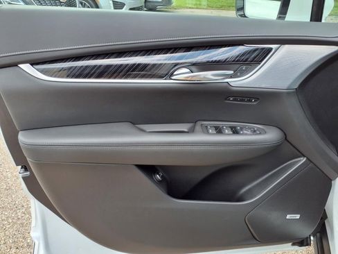 New 2025 Cadillac XT6 Premium Luxury w/ Technology Package image 11