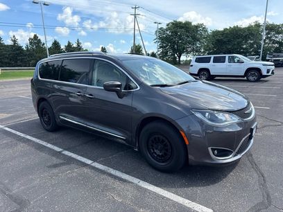 Used 2017 Chrysler Pacifica Touring-L Plus