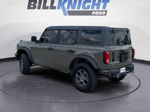 Used 2025 Ford Bronco 4-Door AWD/4WD image 3