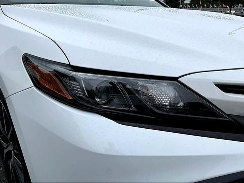 Used 2023 Toyota Camry SE image 32