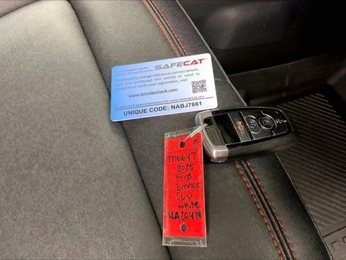 Used 2025 Ford Bronco Stroppe Edition image 11