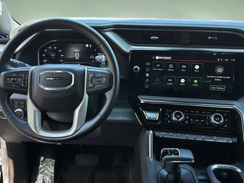Used 2025 GMC Sierra 1500 Denali w/ Denali Reserve Package AWD/4WD image 10
