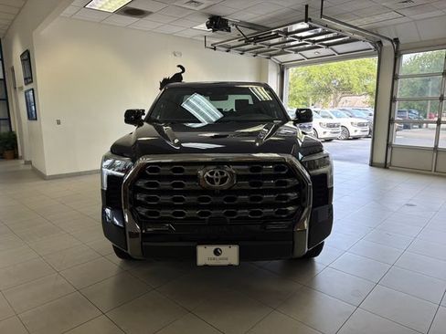Used 2025 Toyota Tundra Platinum AWD/4WD image 3