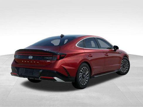 New 2025 Hyundai Sonata Limited image 4