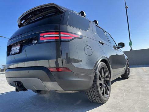 Used 2017 Land Rover Discovery HSE Luxury image 12