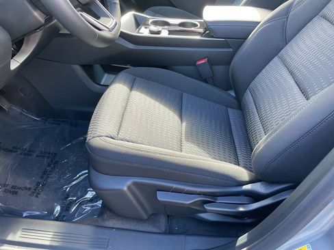 New 2026 Chevrolet Equinox LT FWD image 8