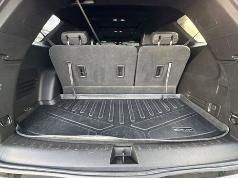 Used 2023 Chevrolet Traverse Premier w/ Redline Edition image 19