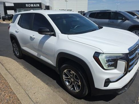 Used 2025 GMC Terrain Elevation image 4