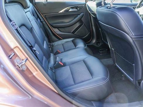 Used 2019 INFINITI QX30 Premium w/ Navigation Package image 29