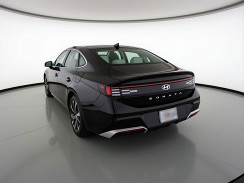 Used 2025 Hyundai Sonata SEL image 6