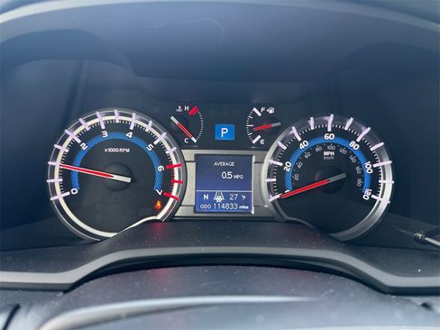 Used 2018 Toyota 4Runner SR5 image 20