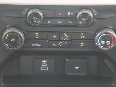 Used 2025 Ford F250 XL w/ XL Off-Road Package AWD/4WD image 15