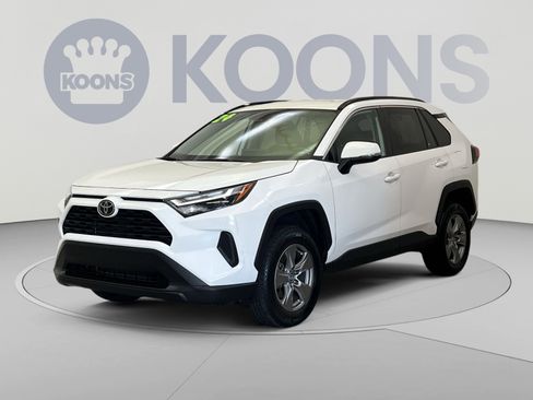 Used 2024 Toyota RAV4 XLE FWD image 4