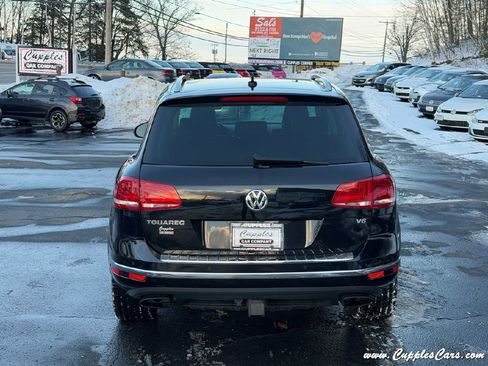Used 2017 Volkswagen Touareg Sport AWD/4WD image 37