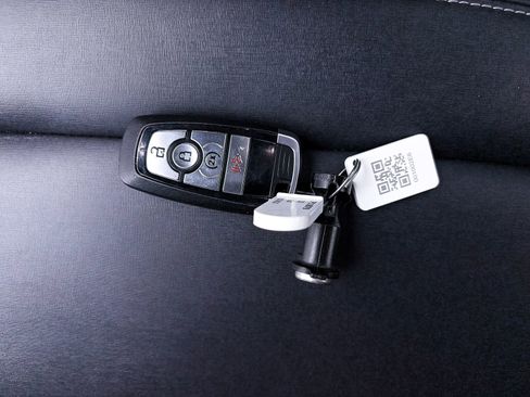 Used 2025 Ford Bronco Badlands AWD/4WD image 28