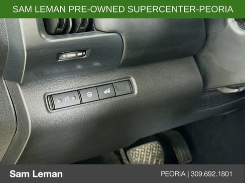 Used 2023 Nissan Pathfinder SL w/ Black Appearance Package AWD/4WD image 10