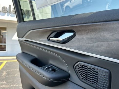 New 2026 Jeep Grand Cherokee Limited image 26