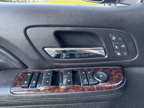 Used 2013 GMC Yukon Denali image 28