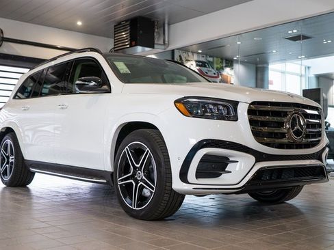 New 2026 Mercedes-Benz GLS 450 4MATIC image 1