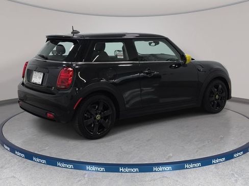 Certified 2024 MINI Cooper SE FWD image 5