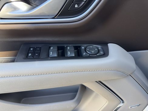 Used 2022 GMC Yukon SLT w/ SLT Luxury Package image 11