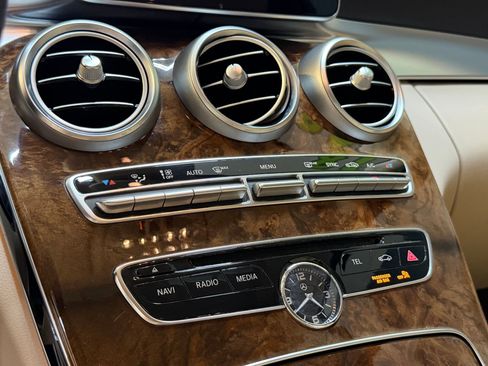 Used 2018 Mercedes-Benz C 300 Sedan image 28