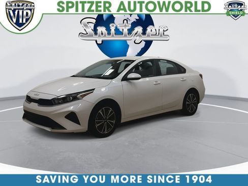 Used 2022 Kia Forte LXS FWD image 4