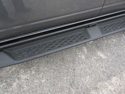 New 2025 Ford Bronco Badlands image 10