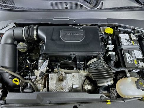 Used 2023 Jeep Compass Limited image 9