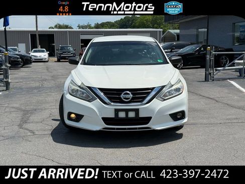 Used 2018 Nissan Altima 2.5 SV FWD image 2