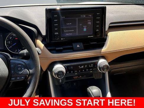 Used 2021 Toyota RAV4 LE AWD/4WD image 12
