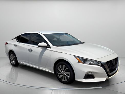 Used 2020 Nissan Altima 2.5 S FWD image 1