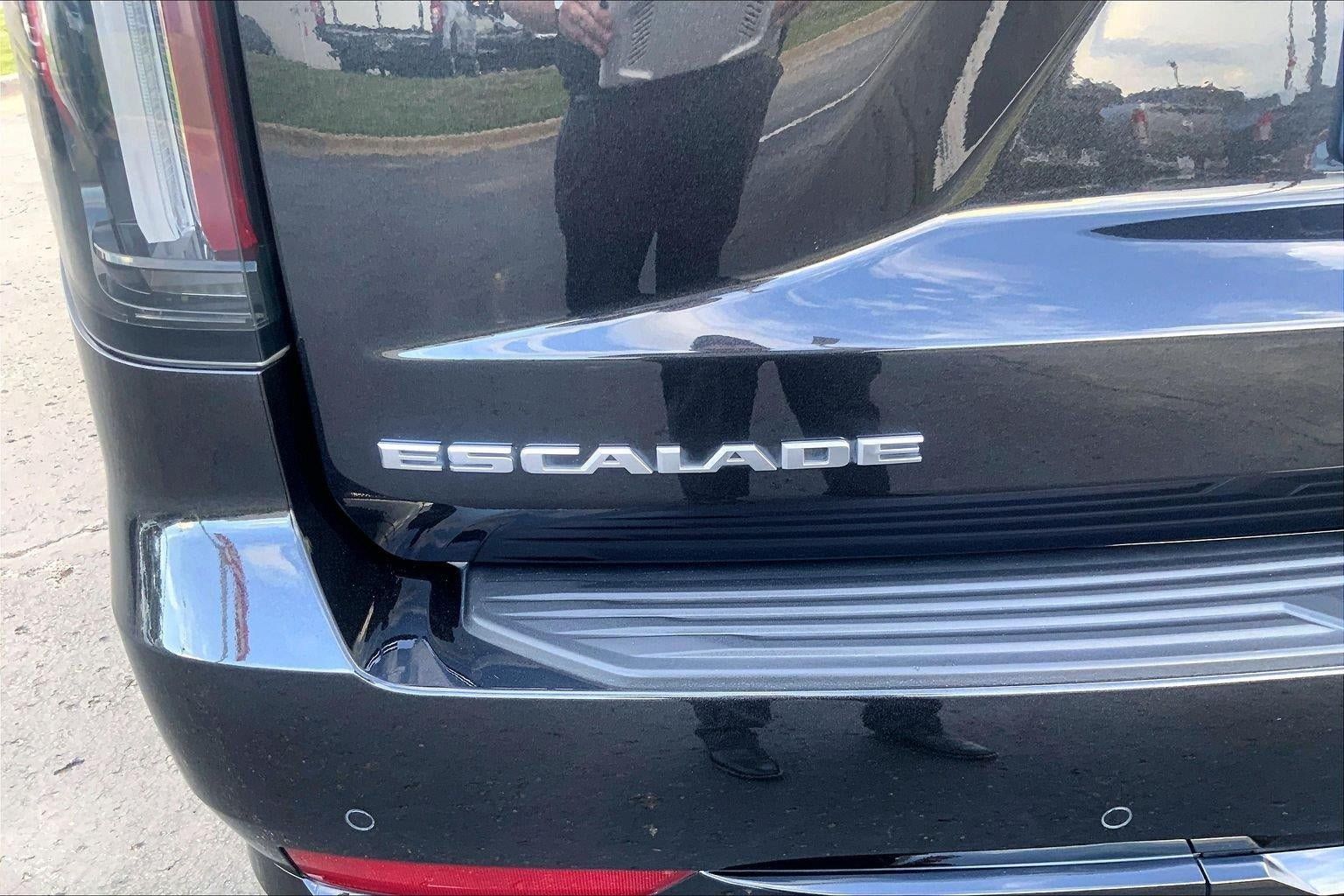 Certified 2024 Cadillac Escalade V AWD/4WD image 32
