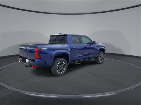 Used 2025 Toyota Tacoma TRD Sport image 8