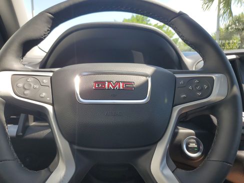 Certified 2023 GMC Terrain SLT FWD image 22