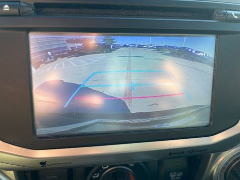 Used 2017 Toyota 4Runner SR5 Premium image 20